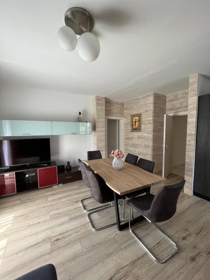 Apartment Leona & Doris بيبينيا المظهر الخارجي الصورة