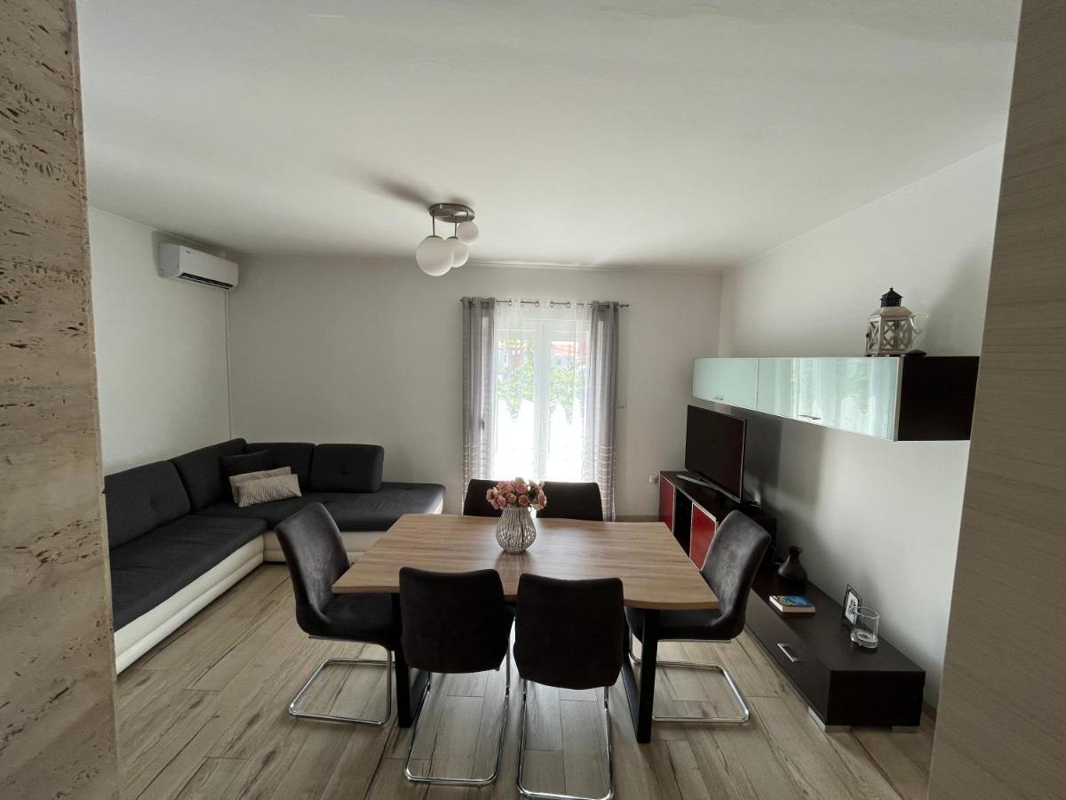Apartment Leona & Doris بيبينيا المظهر الخارجي الصورة