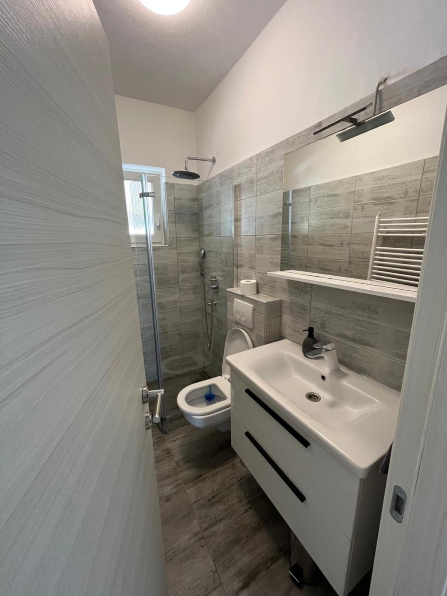 Apartment Leona & Doris بيبينيا المظهر الخارجي الصورة
